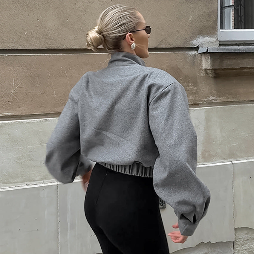 Manteau gris à col montant en laine