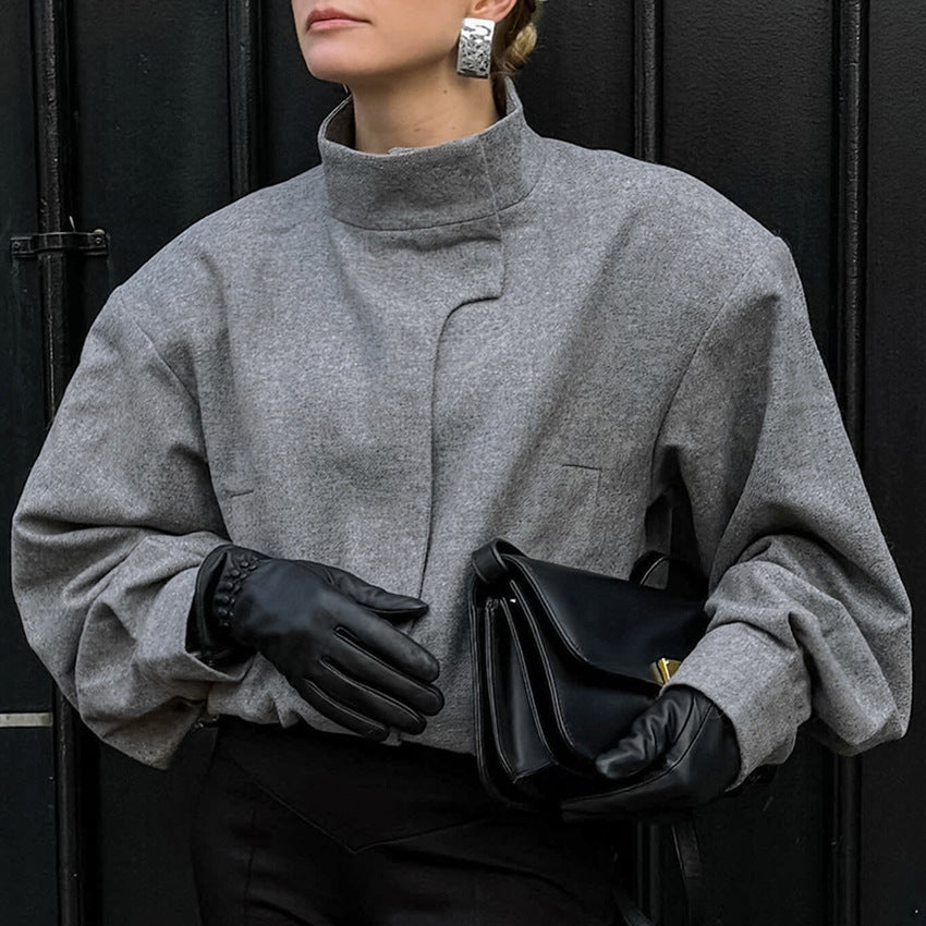 Manteau gris à col montant en laine