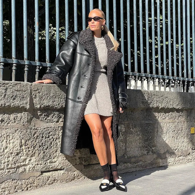 Manteau chaud en fourrure à col carré