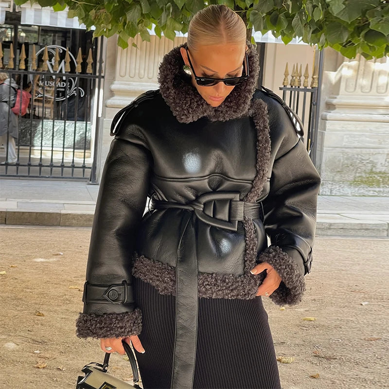 Manteau chaud en fourrure à col carré