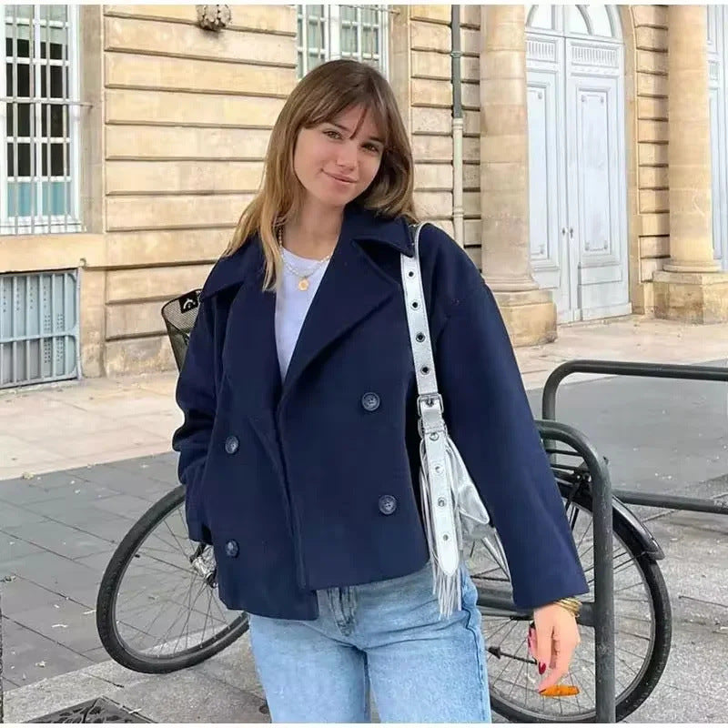 Manteau court en laine à double boutonnage pour femme