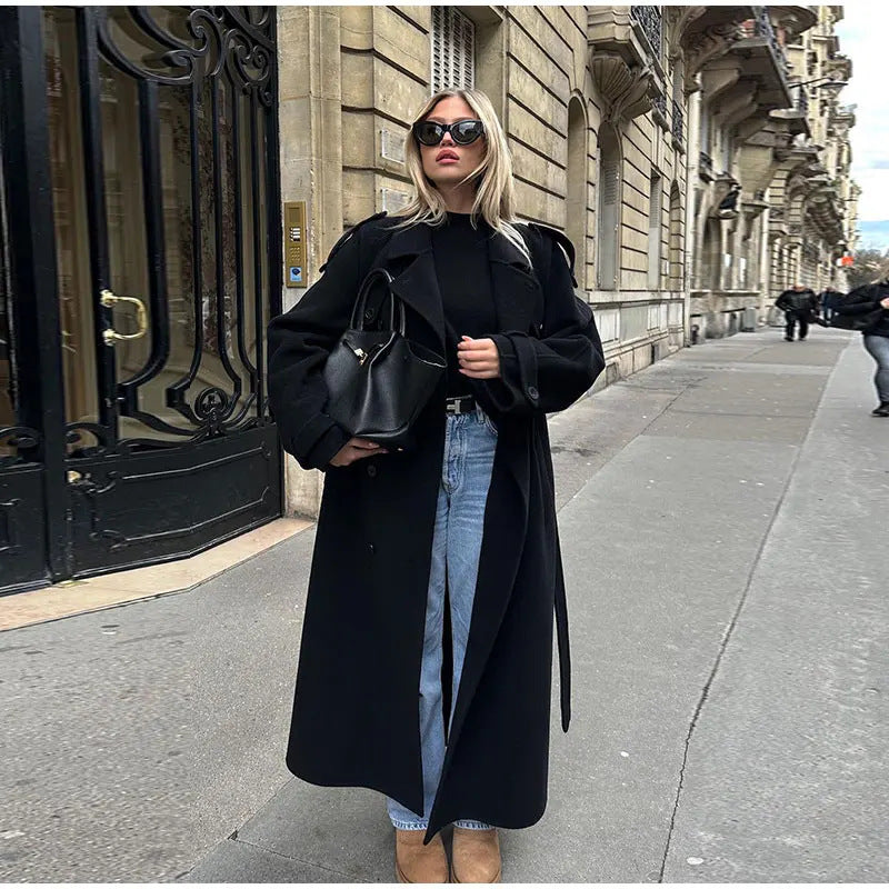 Manteau Long en Laine Noire avec Ceinture