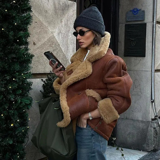 Manteau chaud en laine d'agneau femme
