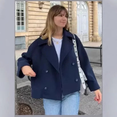 Manteau court en laine à double boutonnage pour femme