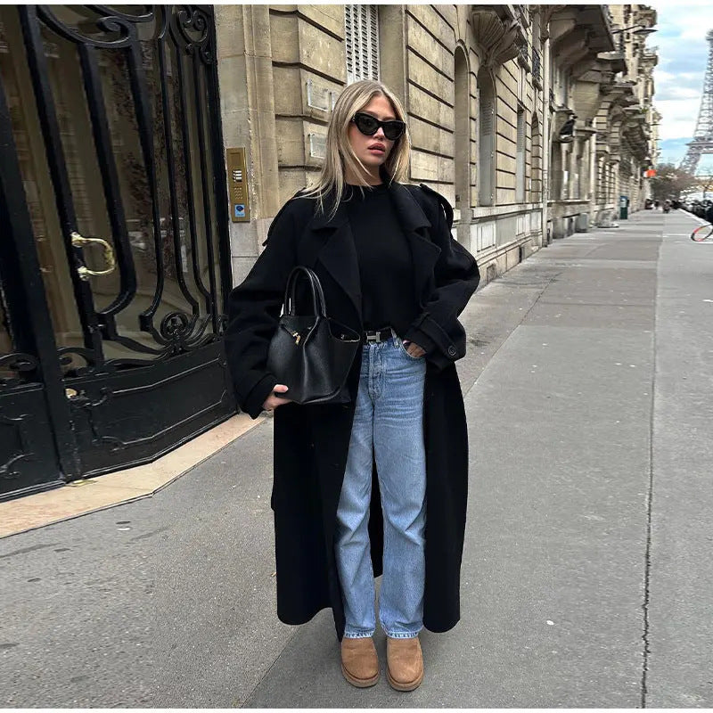 Manteau Long en Laine Noire avec Ceinture