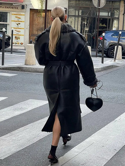 Manteau chaud en fourrure à col carré