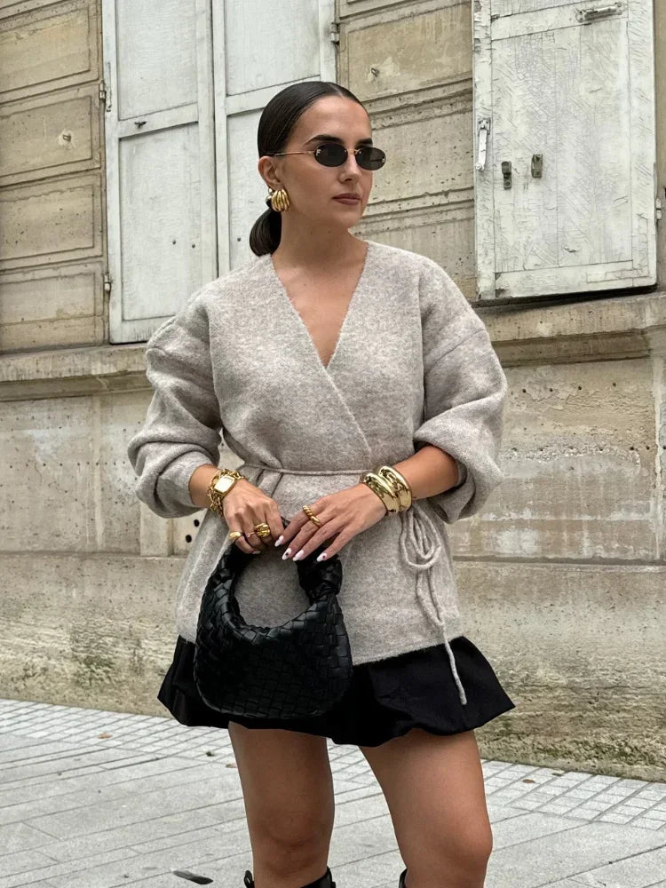 Pull Élégant Femme en Laine à Col V