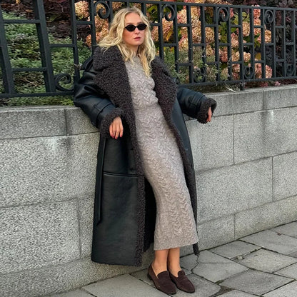 Manteau chaud en fourrure à col carré