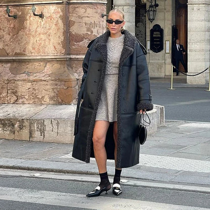 Manteau chaud en fourrure à col carré