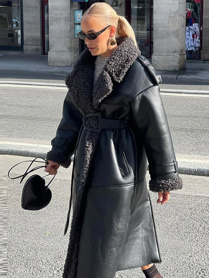 Manteau chaud en fourrure à col carré