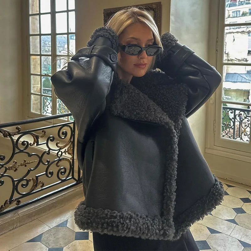 Manteau chaud en fourrure à col carré