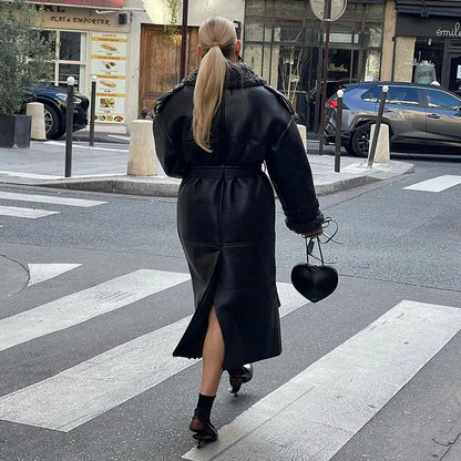 Manteau chaud en fourrure à col carré