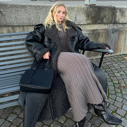 Manteau chaud en fourrure à col carré