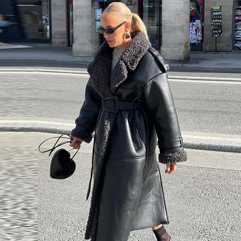 Manteau chaud en fourrure à col carré