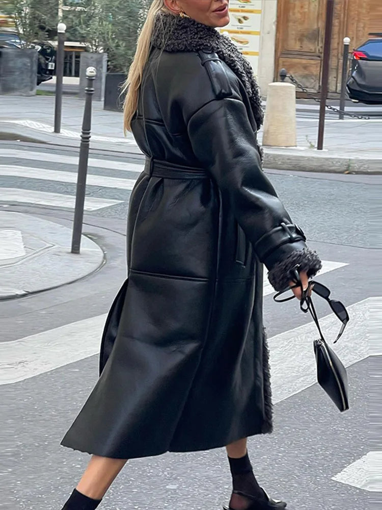 Manteau chaud en fourrure à col carré