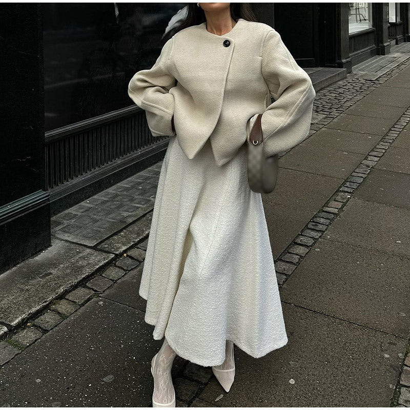 Manteau court en laine à col rond pour femme