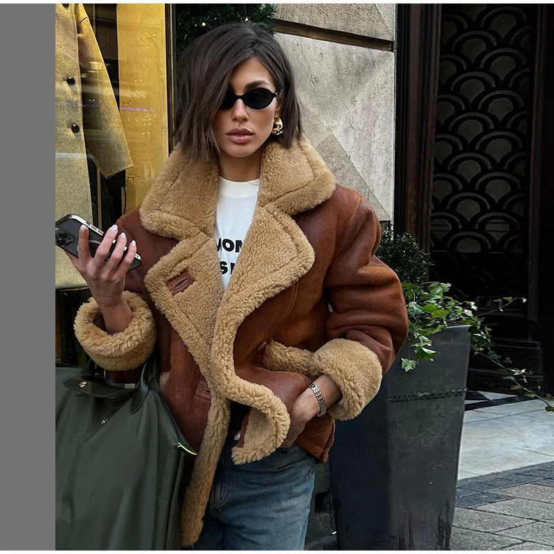 Manteau chaud en laine d'agneau femme