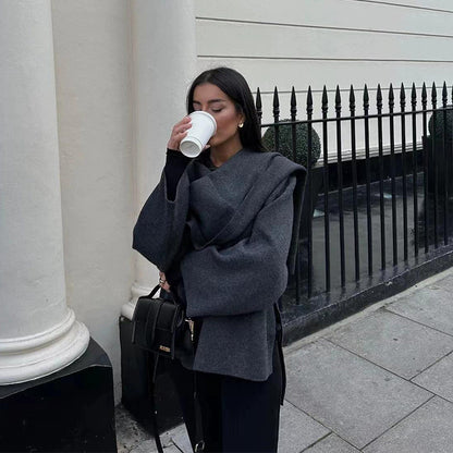 Manteau court à la mode d'hiver